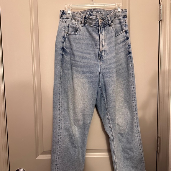 American Eagle Outfitters Denim - American Eagle Mom Straight Jean